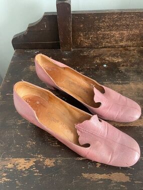 Vintage Pink Leather Pumps